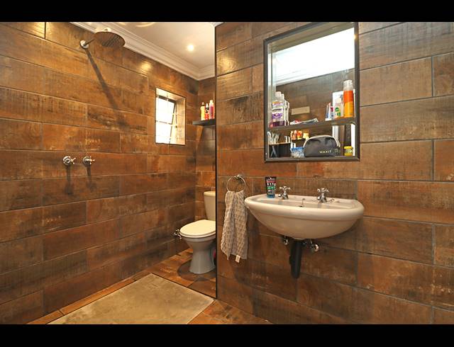3 BEDROOM HOUSE FOR SALE IN KENSINGTON